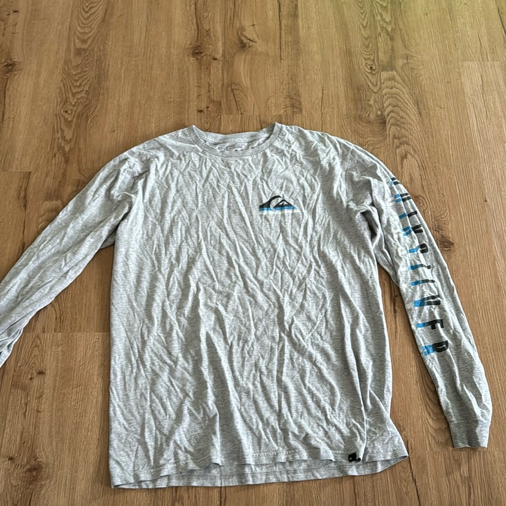 Quiksilver long sleeve